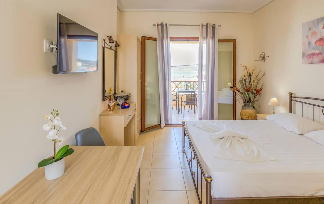 Aloustina Apartments Archangelos  Extérieur photo